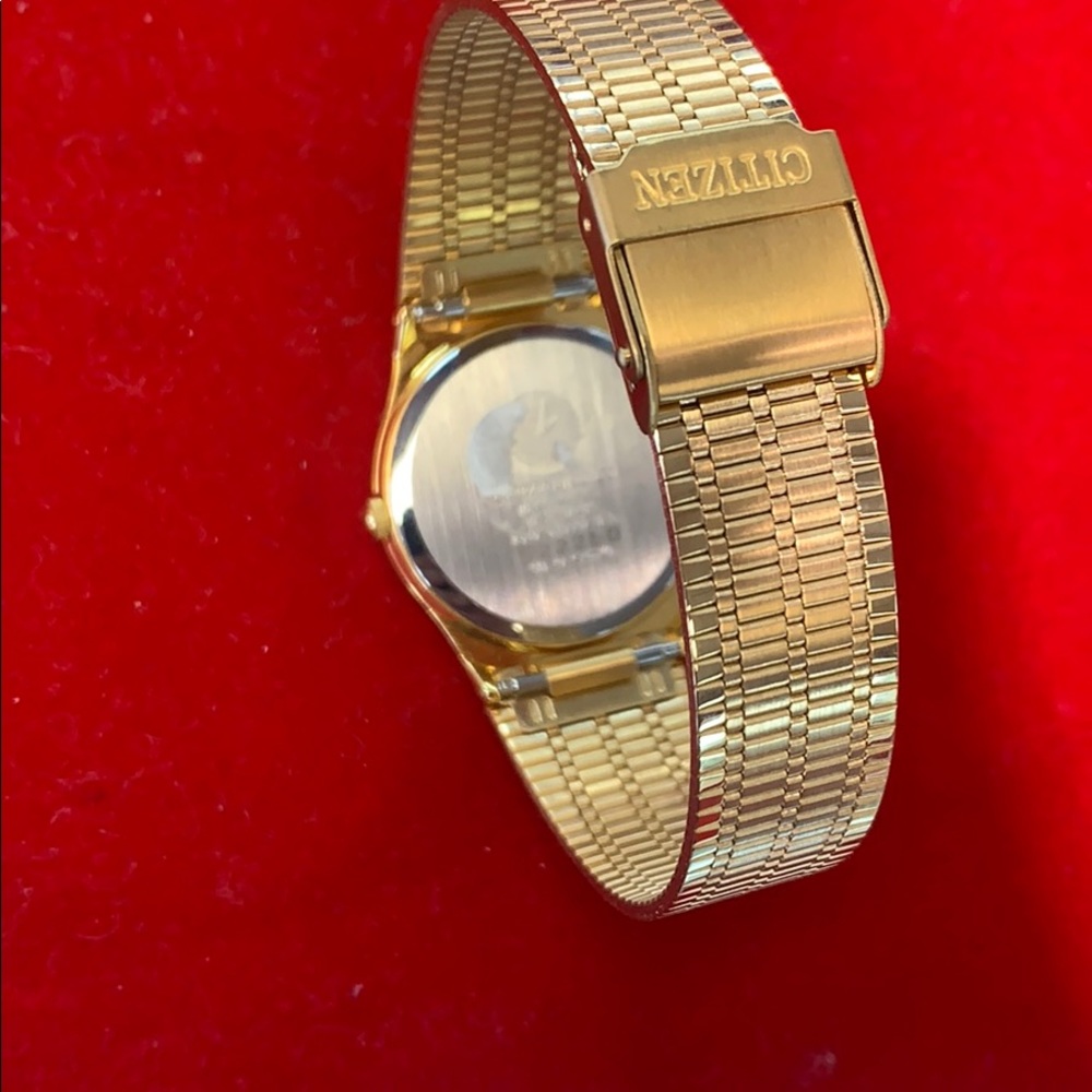 Watch - Picture 3 of 4